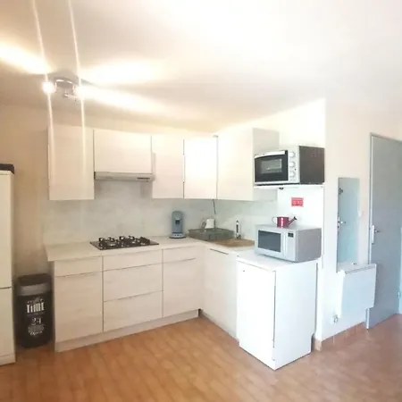 Апартаменты 32 M With Garden 3 Min From The Richelieu *